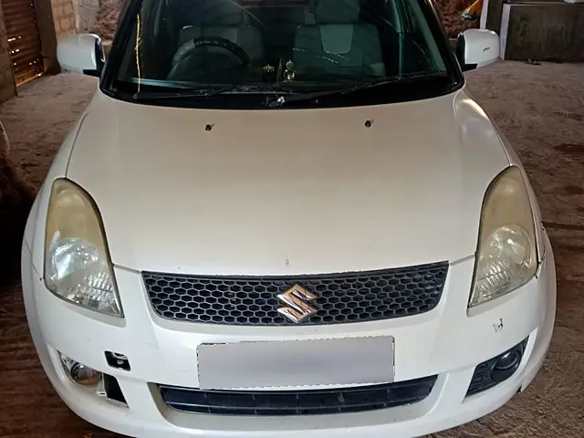 Used 2011 Maruti Suzuki Swift in Bhuj