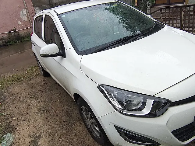 Used 2013 Hyundai i20 in Himmatnagar Used 2013 Hyundai i20 in Himmatnagar