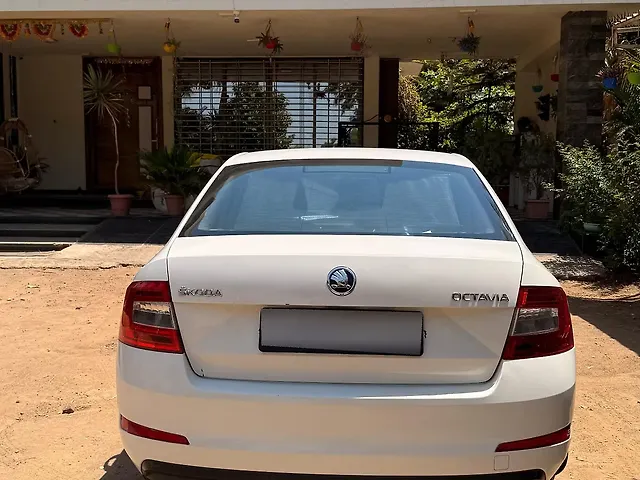 Used Skoda Octavia [2013-2015] Elegance 2.0 TDI AT in Pune