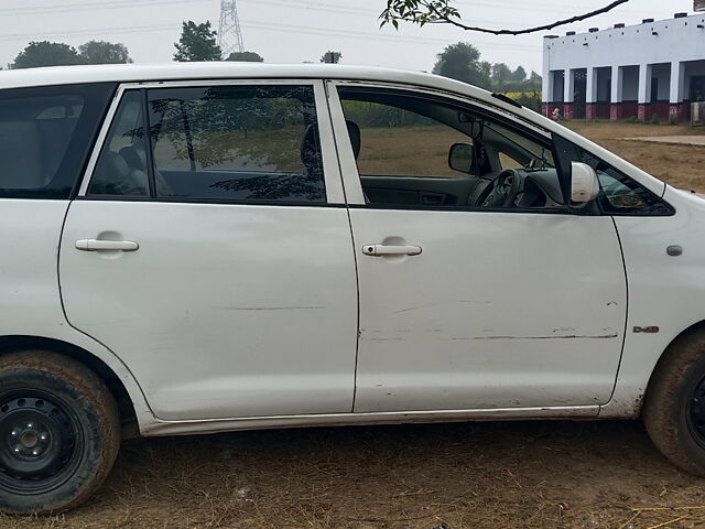 Used Toyota Innova [2009-2012] 2.5 GX 8 STR in Kanpur