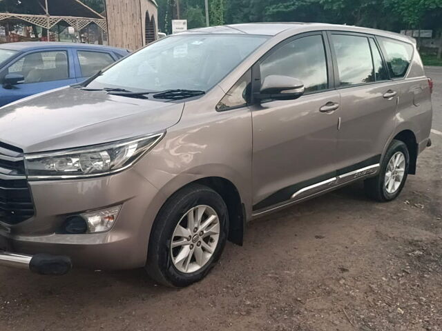 Used Toyota Innova Crysta [2016-2020] 2.4 G 7 STR [2016-2017] in Vadodara