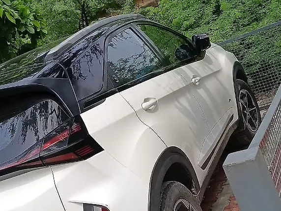 Used Tata Nexon EV Empowered 30.0 kWh in Delhi Used Tata Nexon EV Empowered 30.0 kWh in Delhi