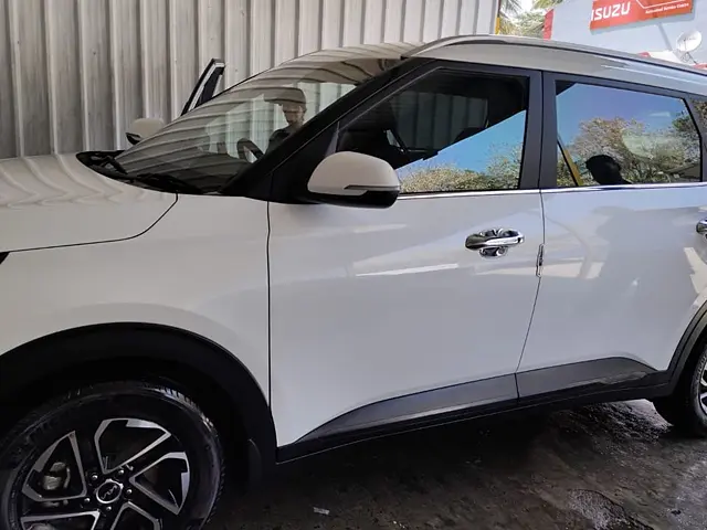 Used 2022 Kia Carens in Bangalore