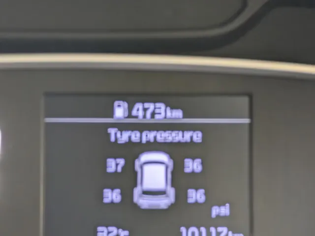 Used Kia Sonet [2023-2024] HTE 1.2 Petrol MT in Mumbai