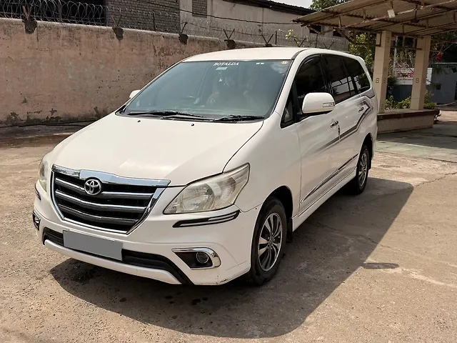 Used 2015 Toyota Innova in Raipur