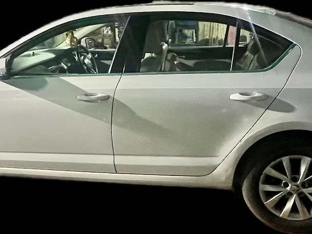 Used Skoda Octavia [2017-2021] 1.8 TSI Style Plus AT [2017] in Hyderabad