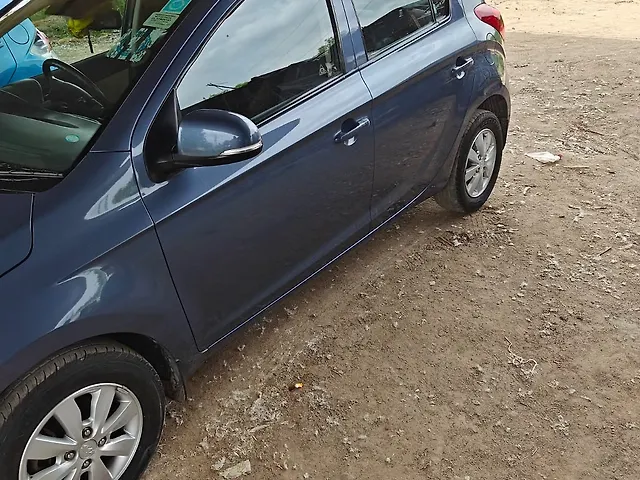 Used 2013 Hyundai i20 in Delhi