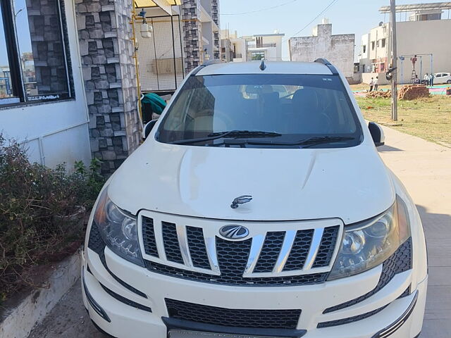 Used 2015 Mahindra XUV500 in Kheda