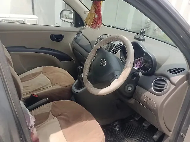 Used 2013 Hyundai i10 in Ghaziabad