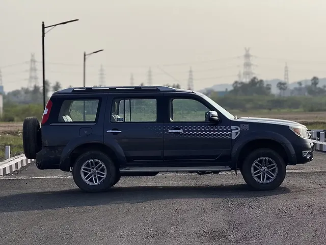 Used Ford Endeavour [2009-2014] 3.0L 4x4 AT in Kancheepuram
