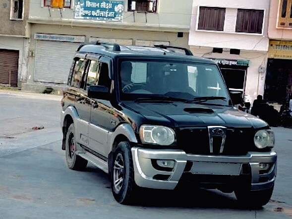 Used 2013 Mahindra Scorpio in Sirsa