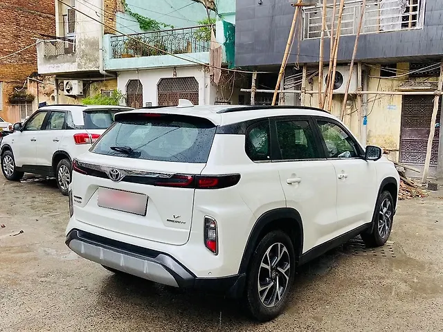 Used Toyota Urban Cruiser Hyryder V AT NeoDrive [2022-2023] in Delhi