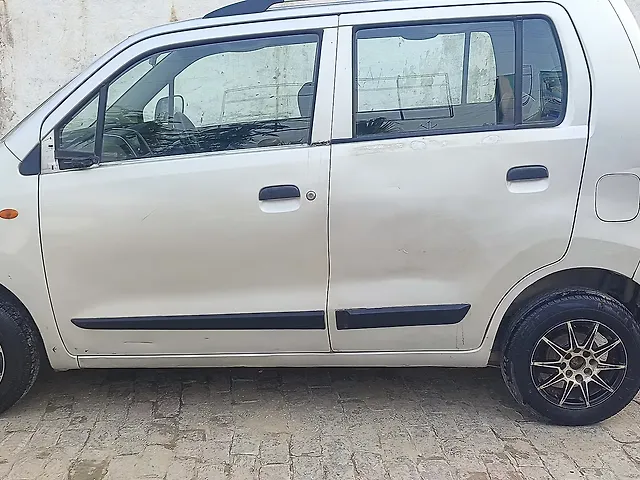 Used Maruti Suzuki Wagon R 1.0 [2010-2013] LXi in Modinagar