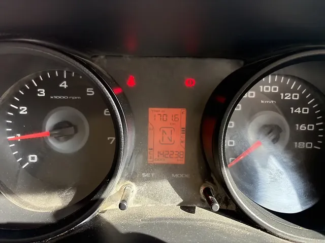 Used Mahindra TUV300 [2015-2019] T4 in Kanpur Nagar