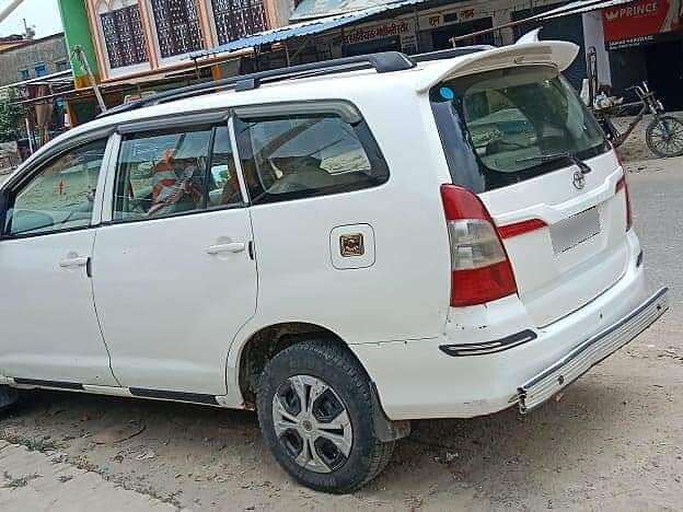 Used Toyota Innova [2009-2012] 2.5 GX 7 STR in Gorakhpur