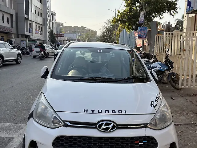 Used 2017 Hyundai Grand i10 in Damoh