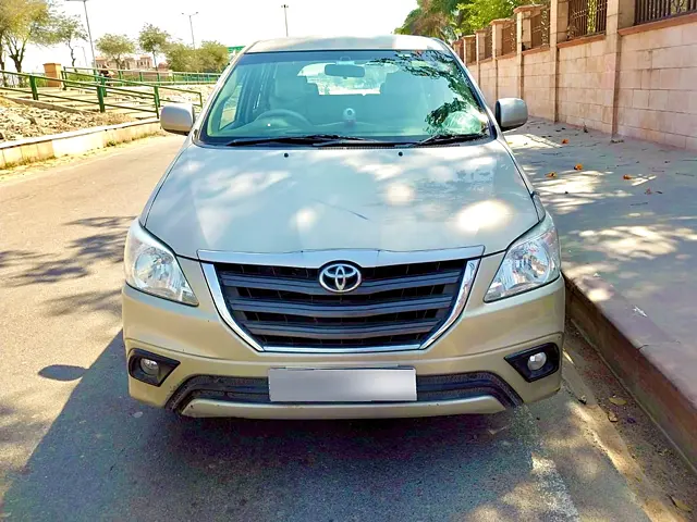 Used 2014 Toyota Innova in Lucknow