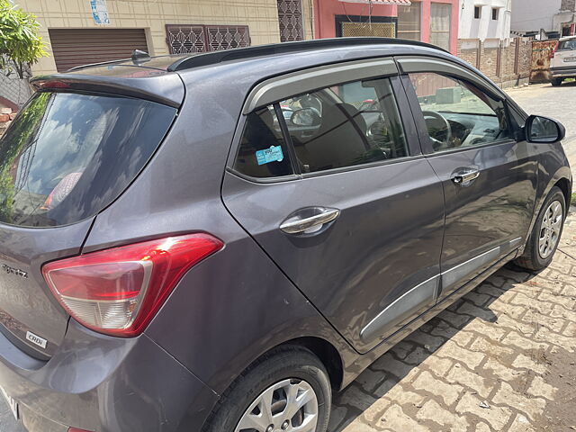 Used Hyundai Grand i10 [2013-2017] Sportz 1.1 CRDi [2013-2016] in Hathras