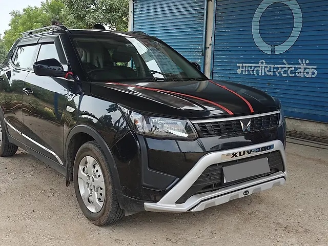 Used 2023 Mahindra XUV300 in Seoni