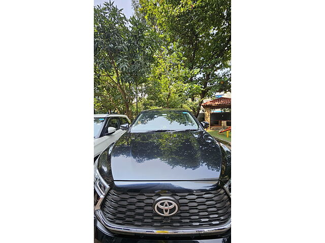 Used Toyota Innova Hycross VX Hybrid 8 STR in Mumbai