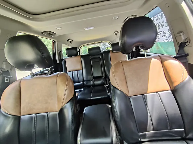 Used Mahindra XUV500 W9 [2018-2020] in Dehradun