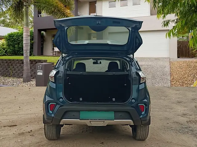 Used 2022 Tata Nexon EV in Delhi