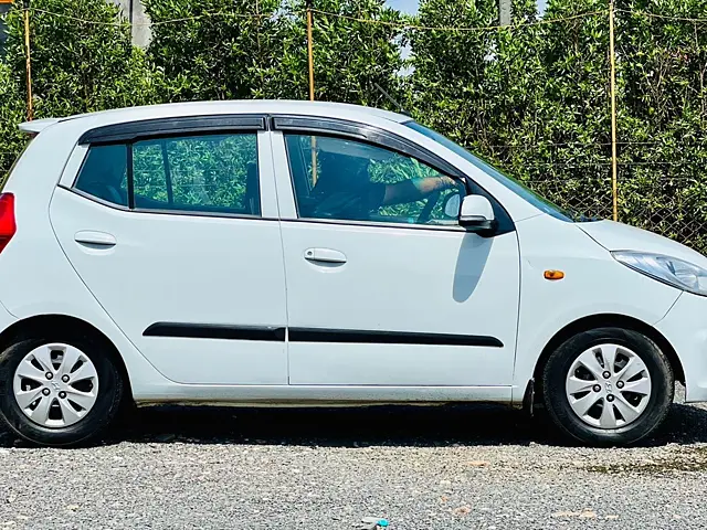 Used 2012 Hyundai i10 in Surat