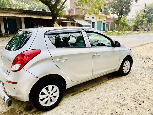 Used 2012 Hyundai i20 in Azamgarh