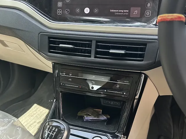 Used Volkswagen Virtus Highline Plus Petrol 1.0L Turbo Manual in Moradabad Used Volkswagen Virtus Highline Plus Petrol 1.0L Turbo Manual in Moradabad
