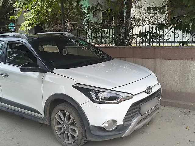 Second Hand 2018 Hyundai i20 Active SX Dual Tone for sale at
