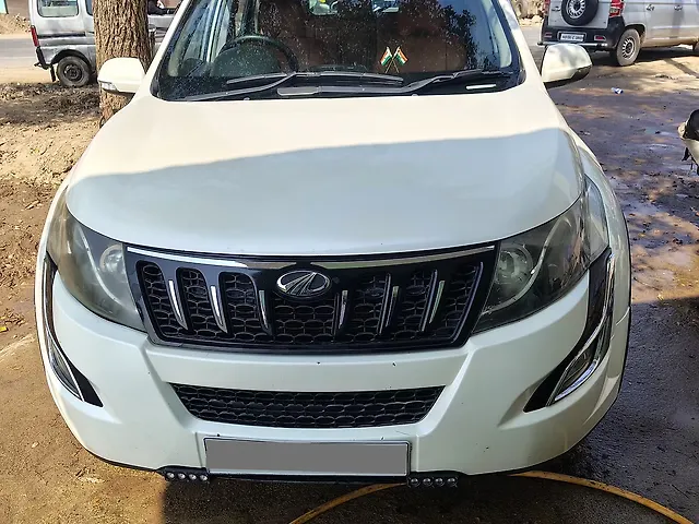 Used 2017 Mahindra XUV500 in Indore Used 2017 Mahindra XUV500 in Indore