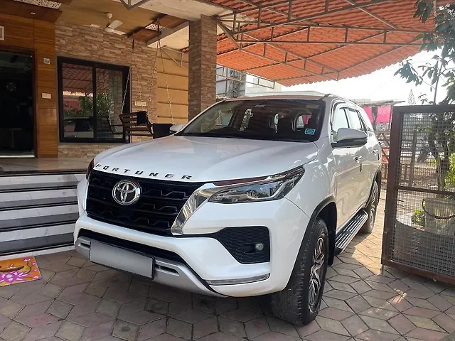 Used 2021 Toyota Fortuner in Valsad