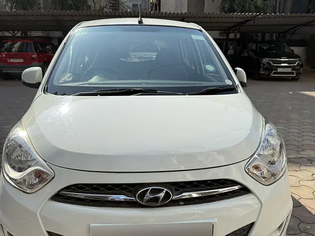 Used 2010 Hyundai i10 in Surat