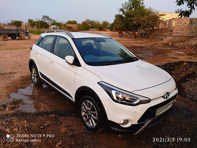 Used 2015 Hyundai i20 Active in Surendranagar