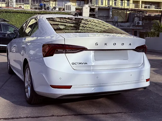 Used Skoda Octavia Style 2.0 in Mumbai