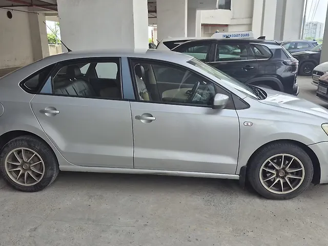Used Volkswagen Vento [2010-2012] Highline Petrol AT in Kolkata