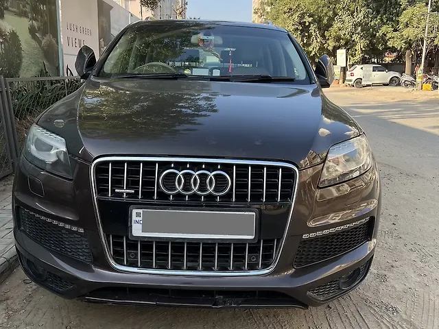 Used 2015 Audi Q7 in Ahmedabad