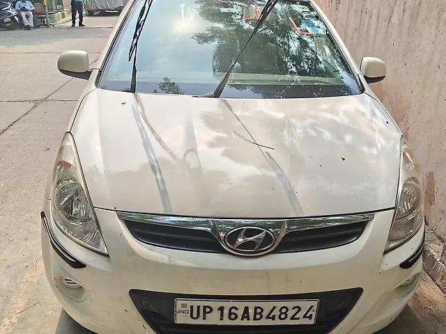 Used 2010 Hyundai i20 in Ghaziabad