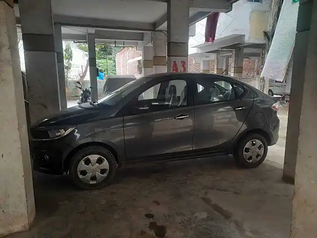 Used 2022 Tata Tigor in Surat