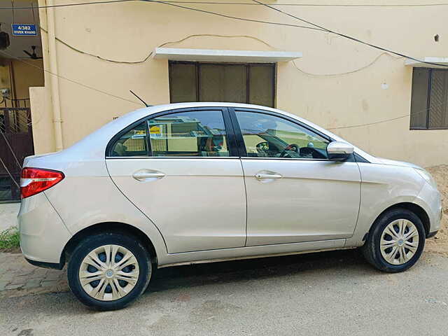 Used Tata Zest XMS Petrol in Lucknow