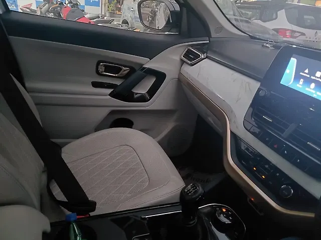Used 2022 Tata Safari in East Sikkim