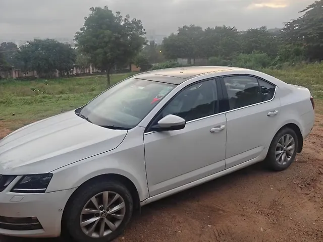 Used Skoda Octavia [2017-2021] 2.0 TDI CR Style Plus AT [2017] in Bangalore