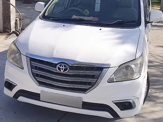 Used 2016 Toyota Innova in Mehsana