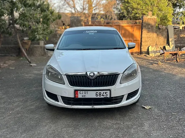 Used 2015 Skoda Rapid in Surat