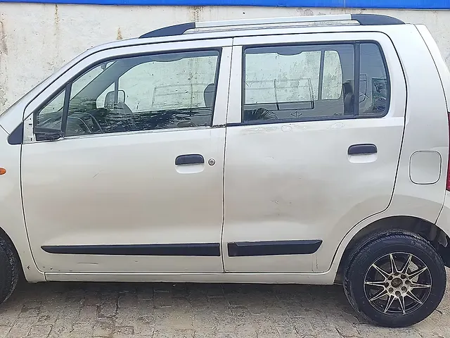 Used Maruti Suzuki Wagon R 1.0 [2010-2013] LXi in Modinagar