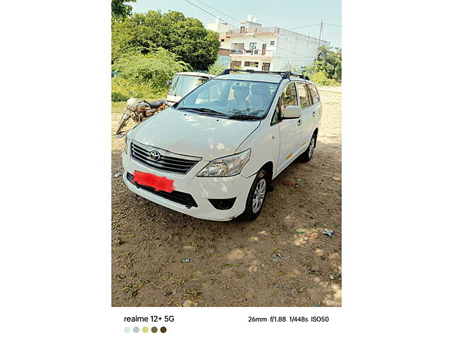 Used 2013 Toyota Innova in Chhatarpur