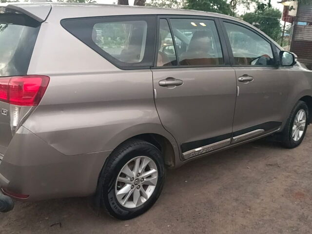 Used Toyota Innova Crysta [2016-2020] 2.4 G 7 STR [2016-2017] in Vadodara