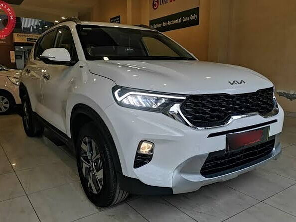 Used 2020 Kia Sonet in Dharamshala