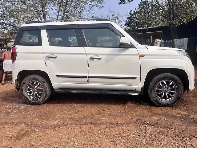 Used Mahindra TUV300 [2015-2019] T10 in Shivpuri