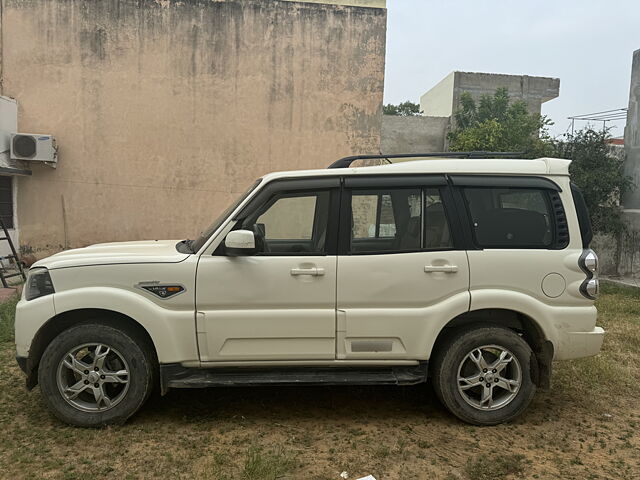 Used 2017 Mahindra Scorpio in Jaipur